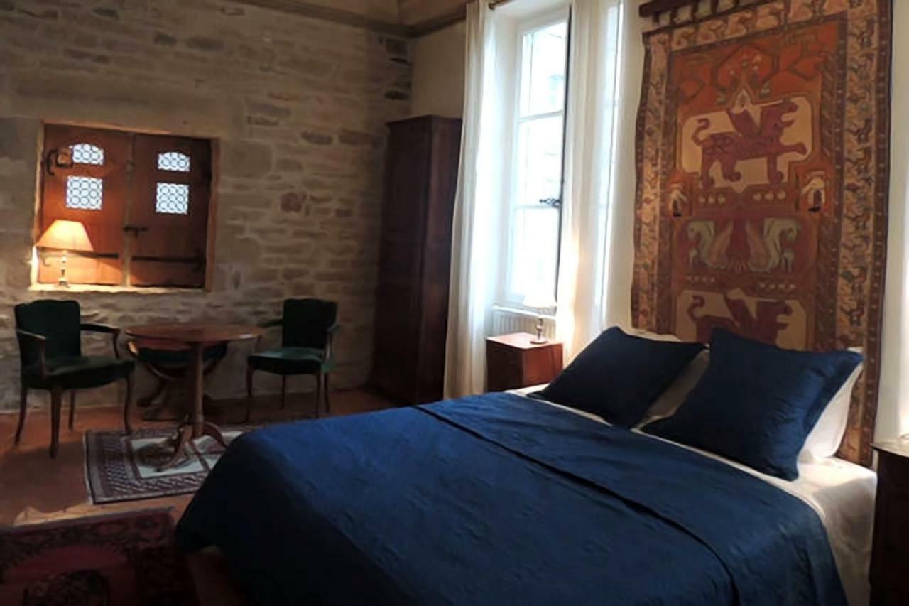Maison Romane 1136 คลูนี ภายนอก รูปภาพ